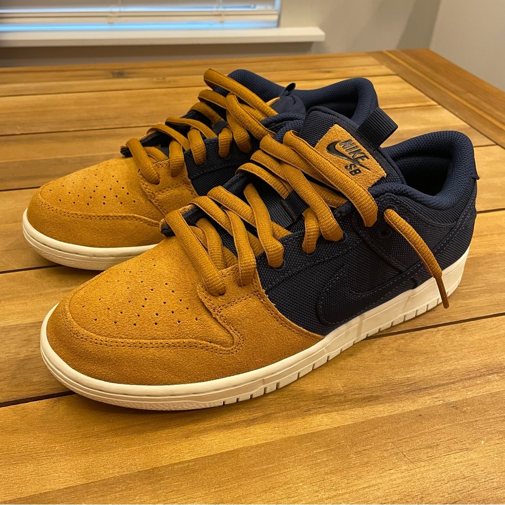 Men’s Nike Dunk SB Navy Desert Ochre 90s Backpack Size 9.5 DX6775 400